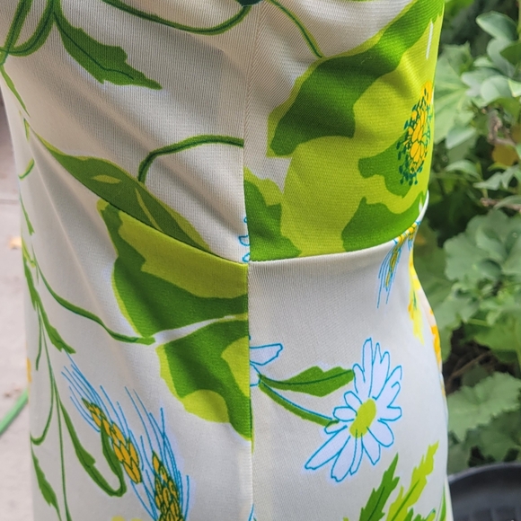 1970s Joan Curtis Hawaiian Dress - Picture 7 of 10